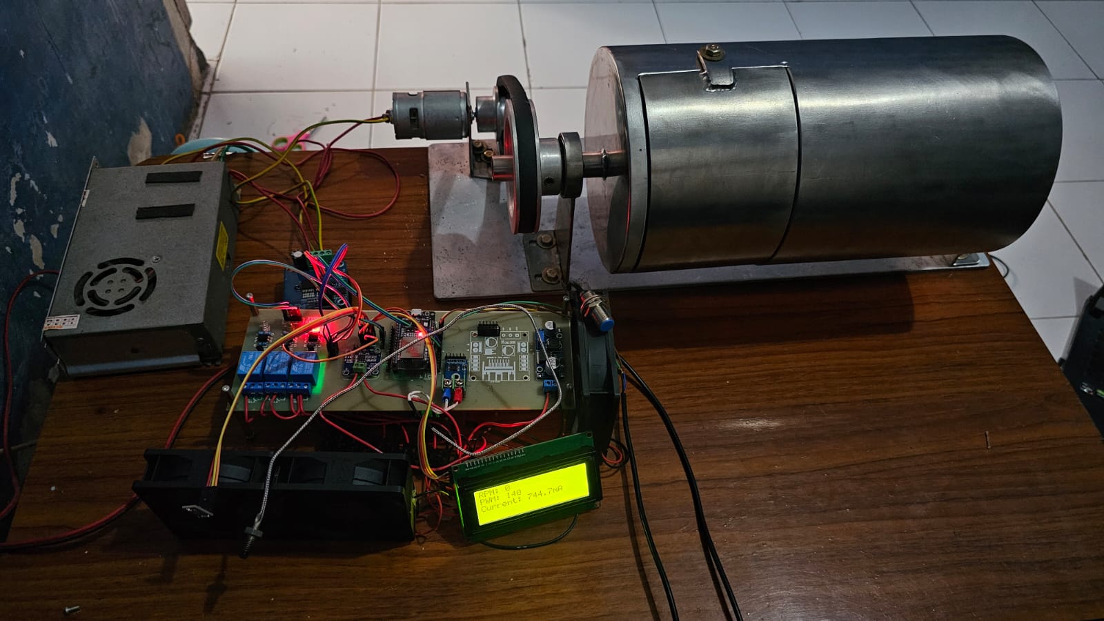 Sistem Monitoring dan Kontrol Pengering Kopi Berbasis IoT dengan ESP32  Fuzzy